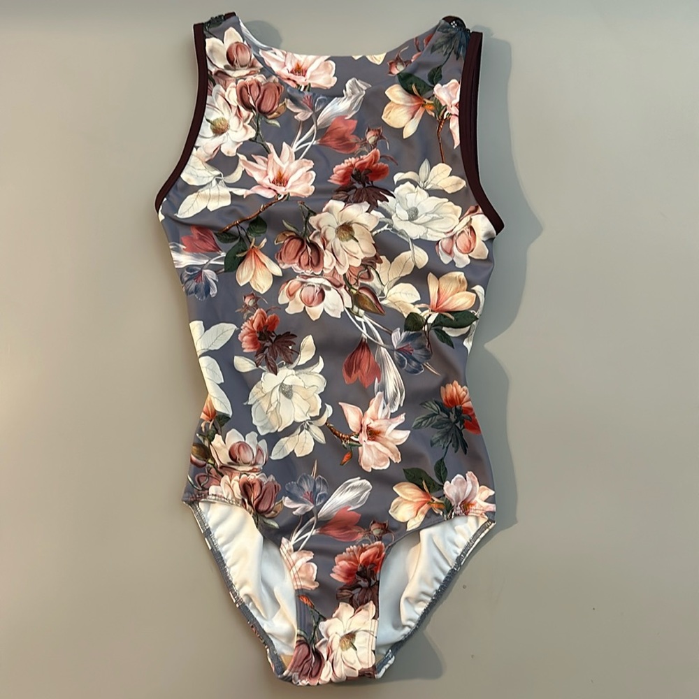 Eleve leotard adult xs nwot
